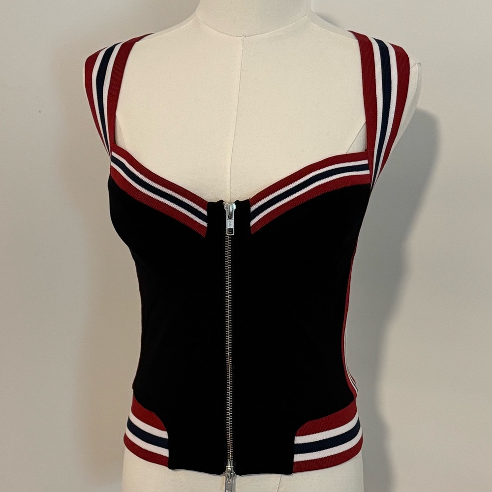 Love Moschino Sporty Fitted Zipper Tank Top❤️